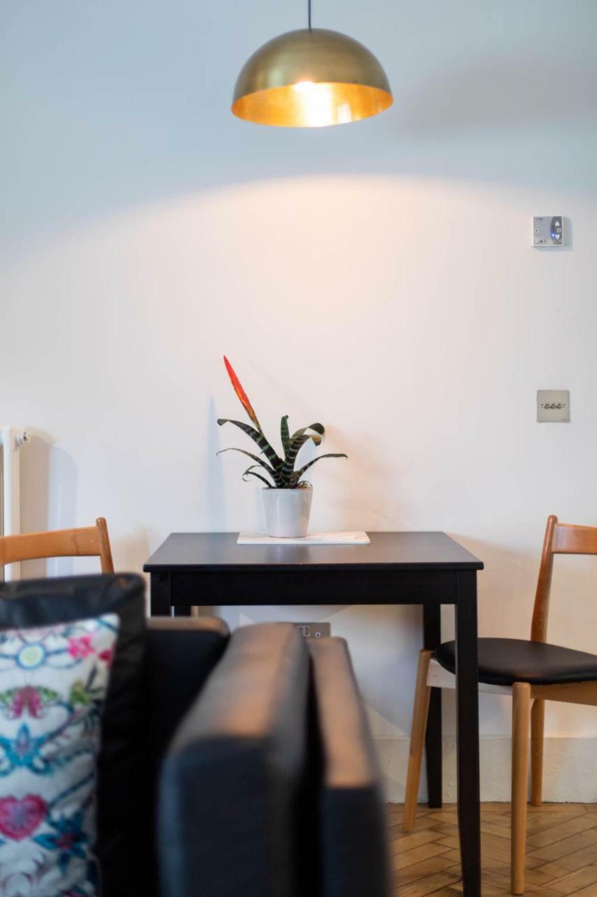 Linton Collection - The West Wing Apartment *